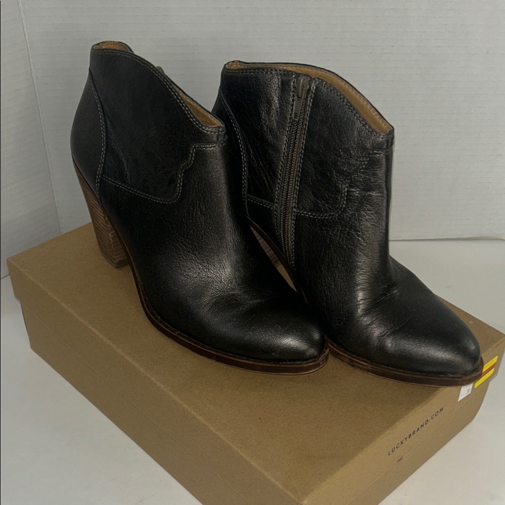 Lucky Brand Women's Sleek Black Ankle Boots
